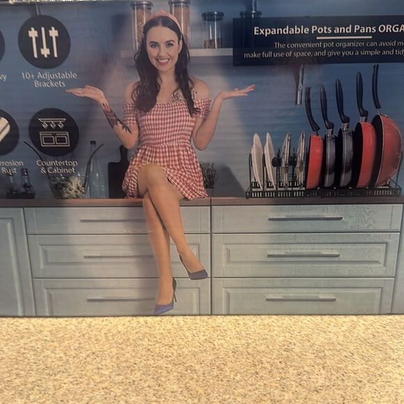 Expandable Pot and Pan Organizer - Picture 4 of 7